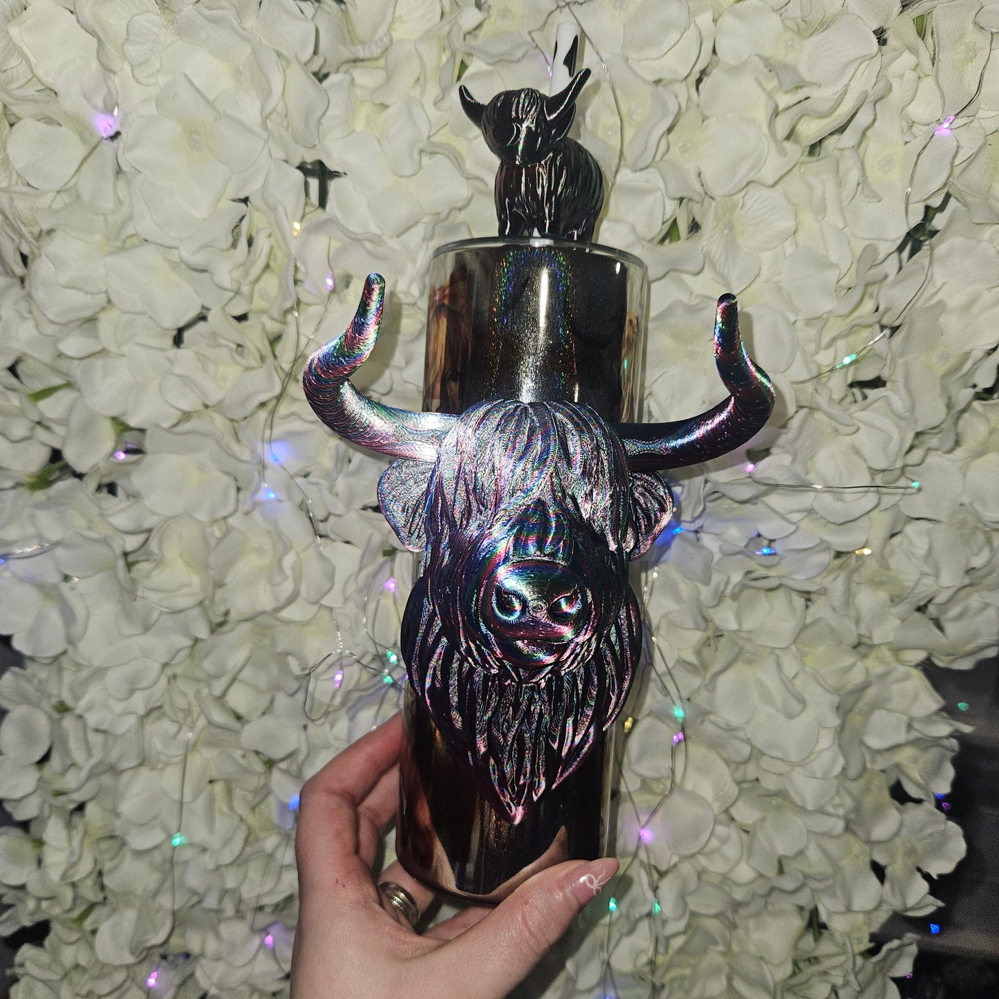 Holo Highland cow tumbler