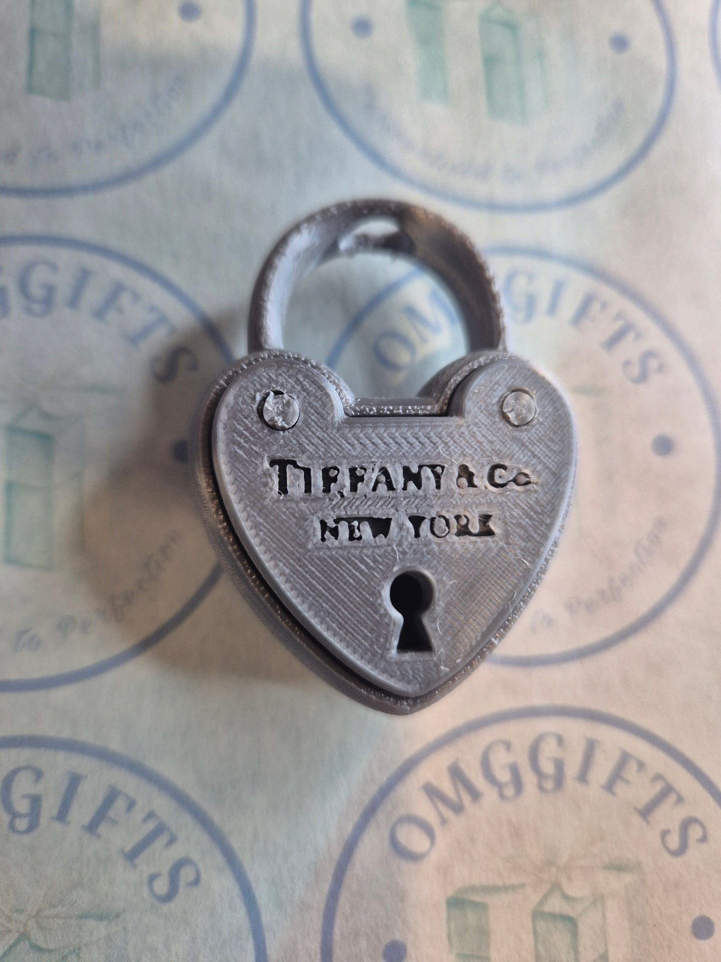 Tiffany locket straw topper
