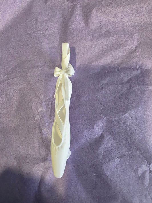 Ballerina Handle