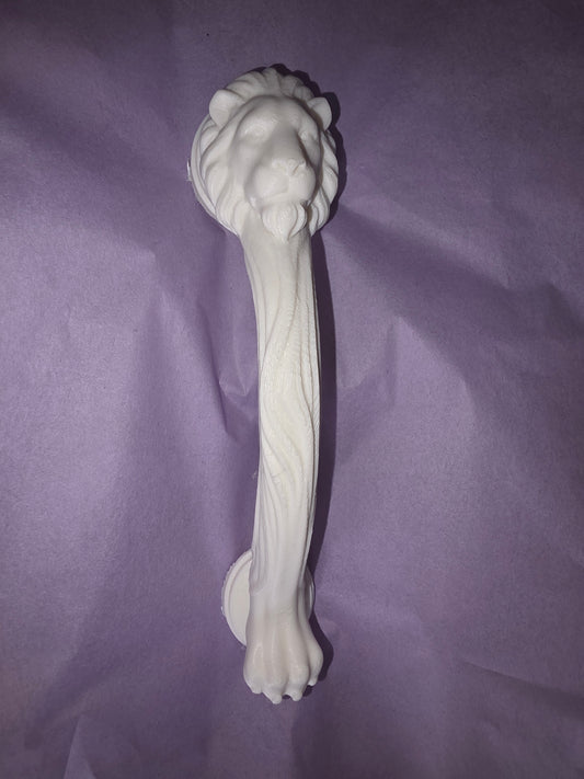 Lion Handle